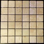 Mozaika Trawertynowa Classic 4,8x4,8 cm wymiary płytki na siatce 30,5x30,5x1 cm struktura powierzchni: antykowana